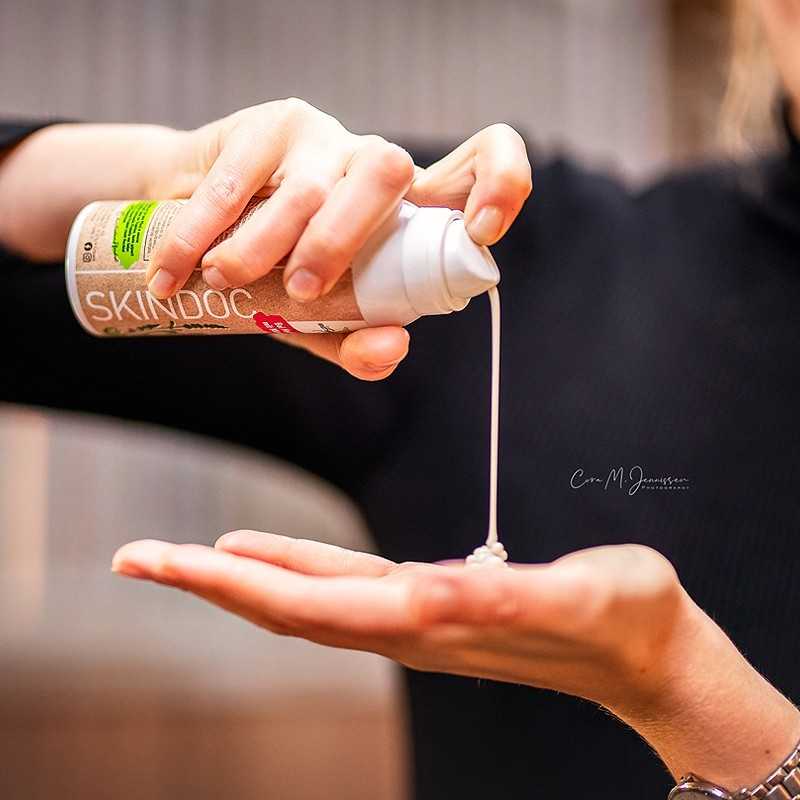 skin-doc-mousse-con-microsilver-bgbense-eicke (3)